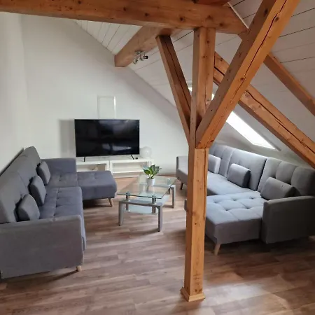 Dachstudio Apartman *