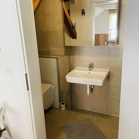 Dachstudio Apartman *